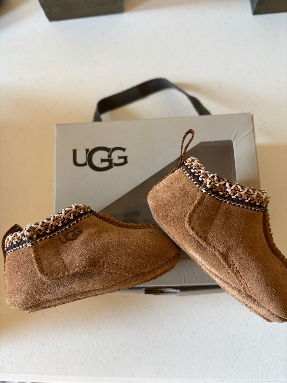 BABY UGG TASMAN SIZE 0/1 EXTRA SMALL